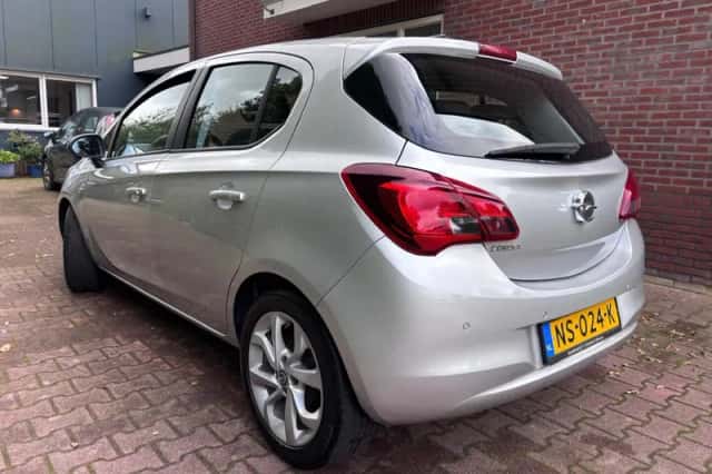 Opel Corsa (2017) thumbnail 2