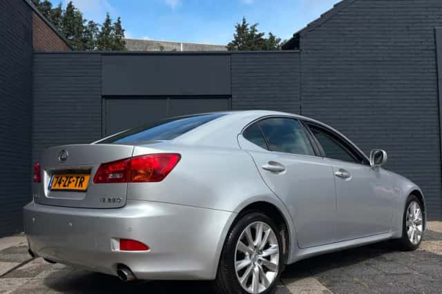 Lexus IS (2008) thumbnail 6