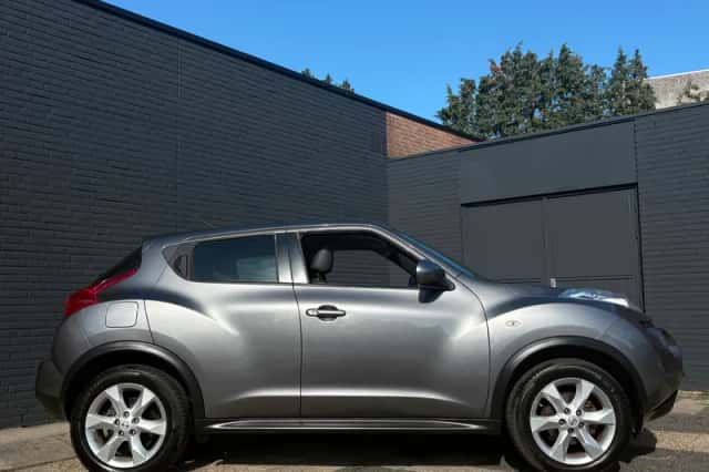 Nissan Juke (2012) thumbnail 5