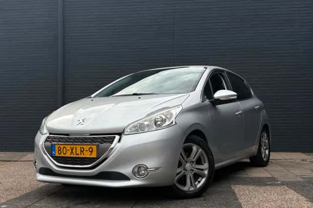 Peugeot 208 (2012) thumbnail 1