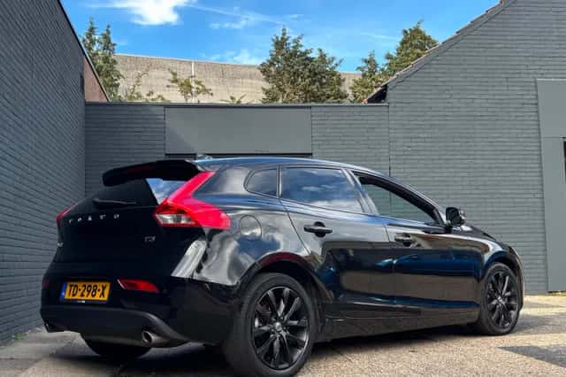 Volvo V40 (2018) thumbnail 6