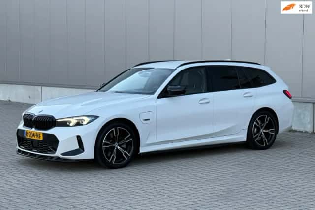 BMW 3-Serie (2022) thumbnail 1