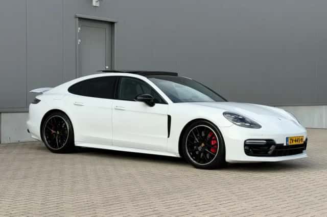 Porsche Panamera (2017) thumbnail 3