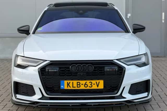 Audi A6 (2021) thumbnail 2