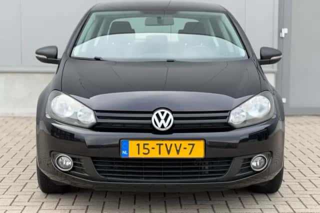 Volkswagen Golf (2012) thumbnail 2
