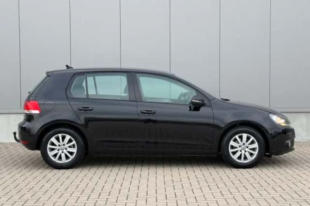 Volkswagen Golf (2012) thumbnail 4