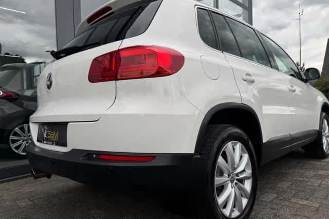 Volkswagen Tiguan (2011) thumbnail 6