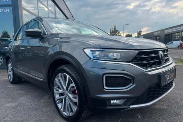 Volkswagen T-Roc (2018) thumbnail 5