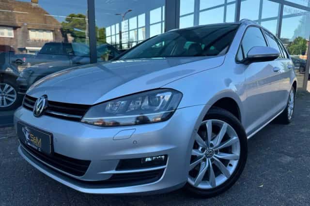 Volkswagen Golf (2013) thumbnail 4