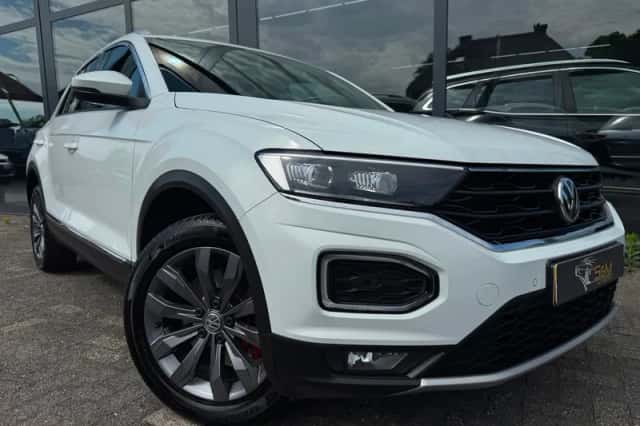 Volkswagen T-Roc (2019) thumbnail 1