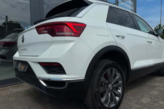 Volkswagen T-Roc (2019) thumbnail 5