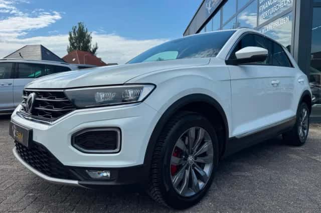 Volkswagen T-Roc (2019) thumbnail 6