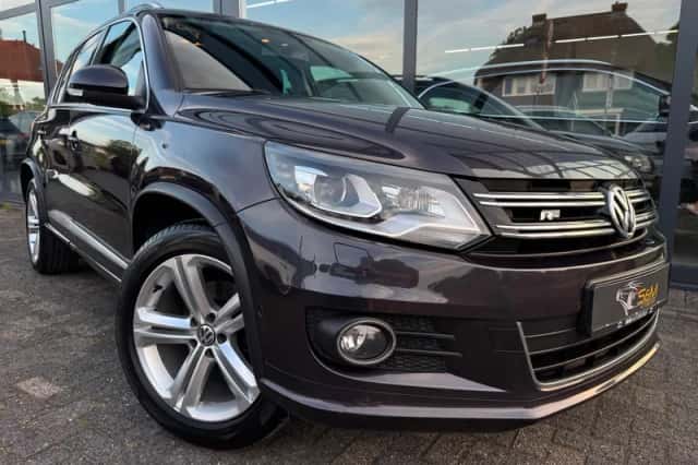 Volkswagen Tiguan (2016) thumbnail 1