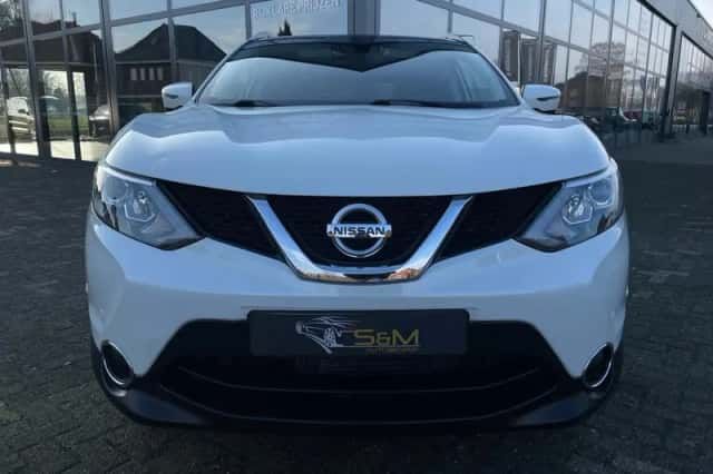 Nissan Qashqai (2016) thumbnail 2