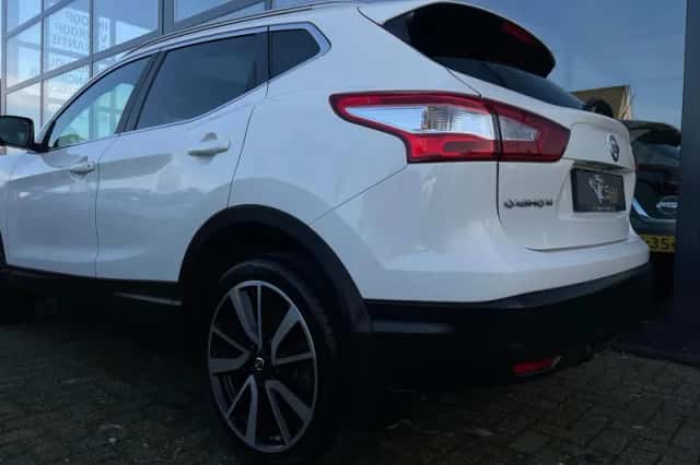 Nissan Qashqai (2016) thumbnail 5