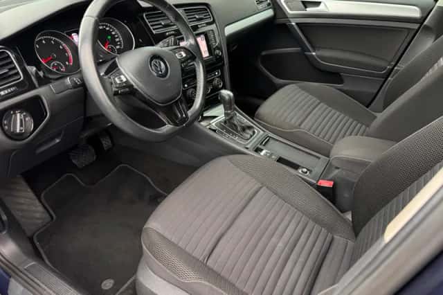 Volkswagen Golf (2014) thumbnail 2
