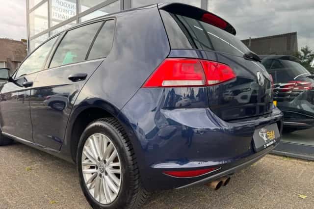 Volkswagen Golf (2014) thumbnail 5