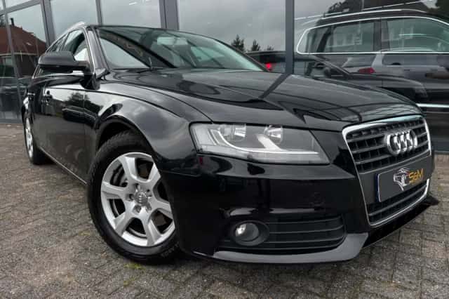 Audi A4 (2009) thumbnail 1