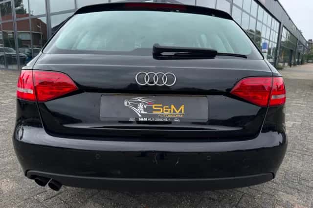 Audi A4 (2009) thumbnail 4