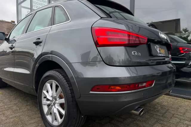 Audi Q3 (2018) thumbnail 3