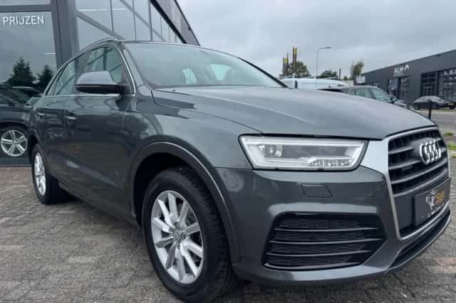 Audi Q3 (2018) thumbnail 6