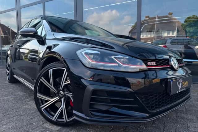 Volkswagen Golf (2017) thumbnail 1