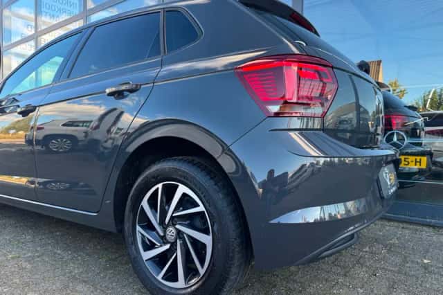 Volkswagen Polo (2019) thumbnail 3