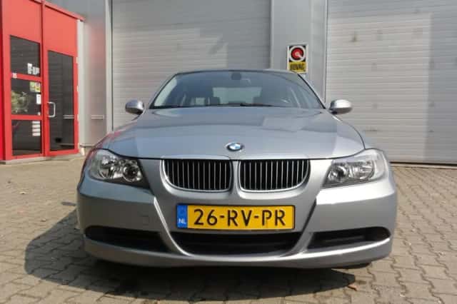 BMW 3-Serie (2005) thumbnail 2