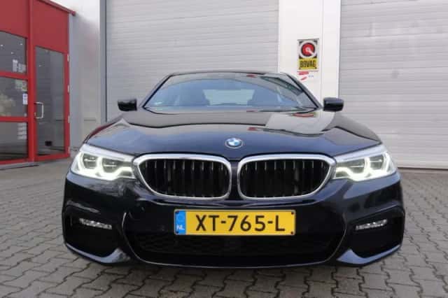 BMW 5-Serie (2018) thumbnail 2