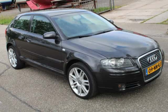 Audi A3 (2004) thumbnail 2