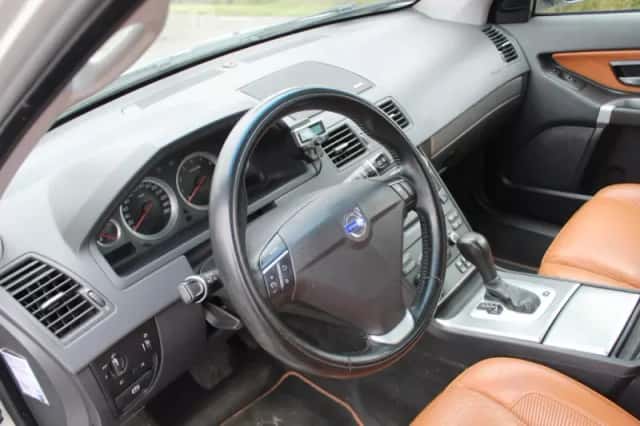 Volvo XC90 (2007) thumbnail 6