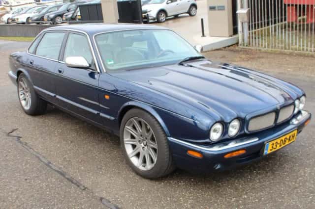 Jaguar XJ (1999) thumbnail 2