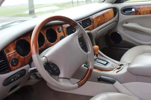 Jaguar XJ (1999) thumbnail 6