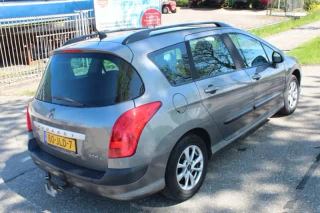 Peugeot 308 (2009) thumbnail 3