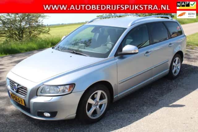 Volvo V50 (2011) thumbnail 1