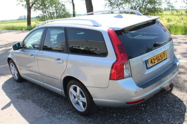 Volvo V50 (2011) thumbnail 3