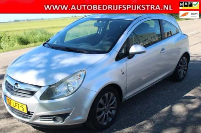 Opel Corsa (2010) thumbnail 1
