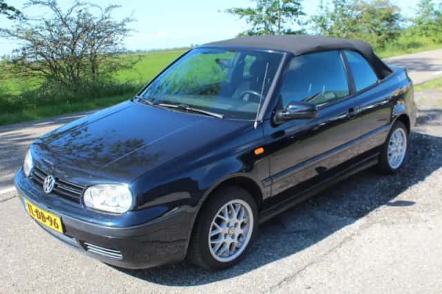Volkswagen Golf (1998) thumbnail 2