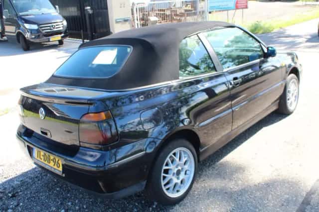 Volkswagen Golf (1998) thumbnail 4