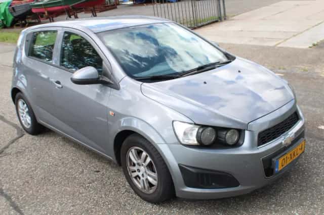 Chevrolet Aveo (2012) thumbnail 2
