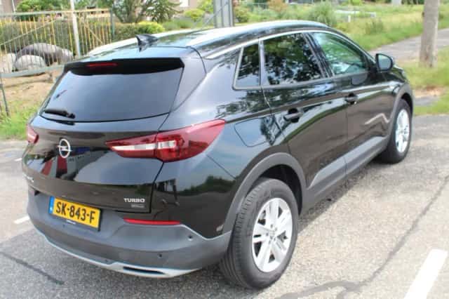 Opel Grandland (2018) thumbnail 3