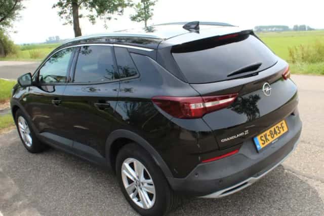 Opel Grandland (2018) thumbnail 4