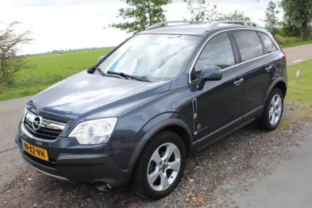 Opel Antara (2007) thumbnail 5