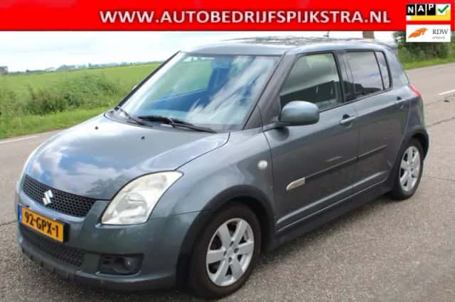 Suzuki Swift (2008) thumbnail 1
