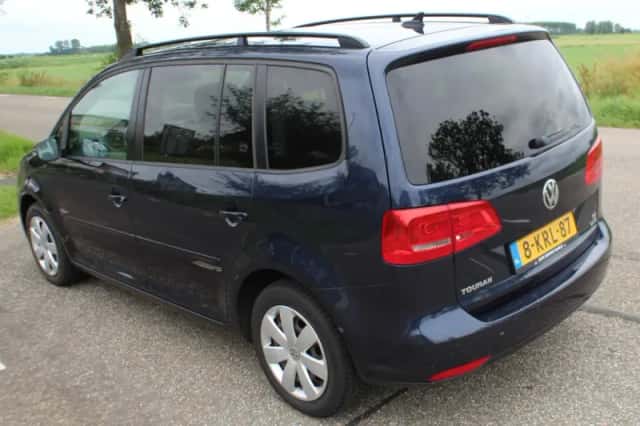 Volkswagen Touran (2013) thumbnail 4