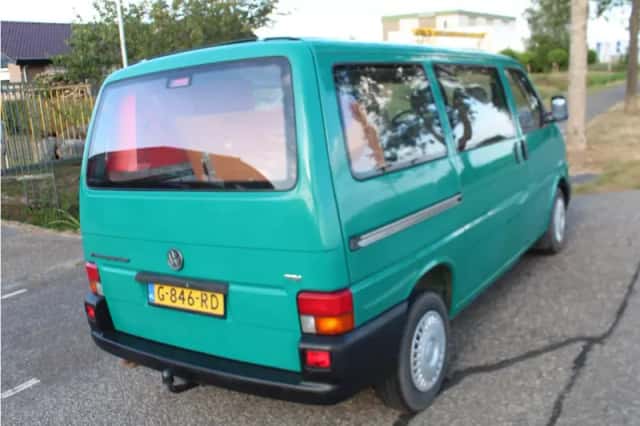 Volkswagen Transporter (2001) thumbnail 2