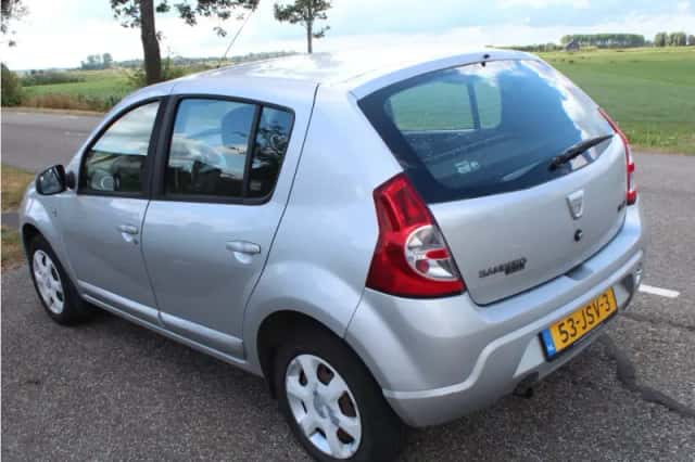 Dacia Sandero (2009) thumbnail 4