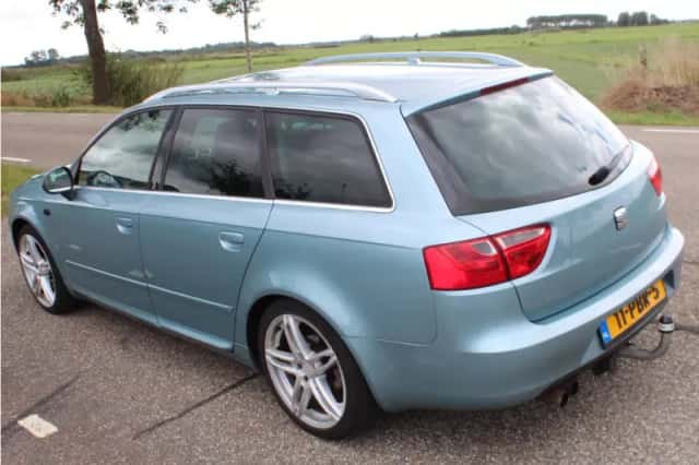 SEAT Exeo (2011) thumbnail 3