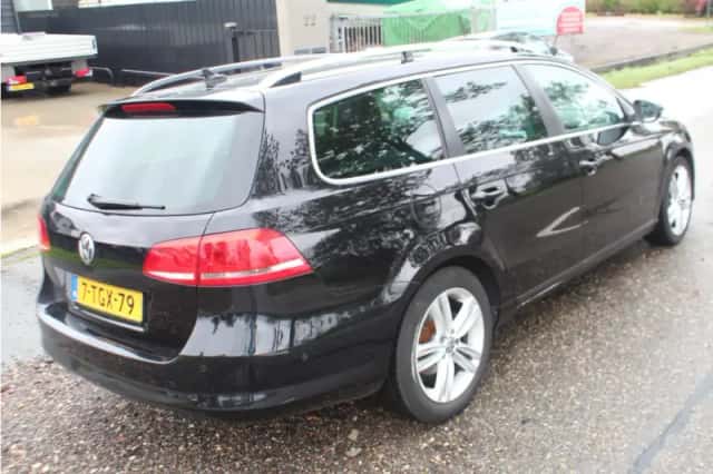 Volkswagen Passat (2014) thumbnail 3