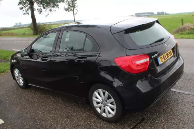 Mercedes-Benz A-Klasse (2013) thumbnail 3